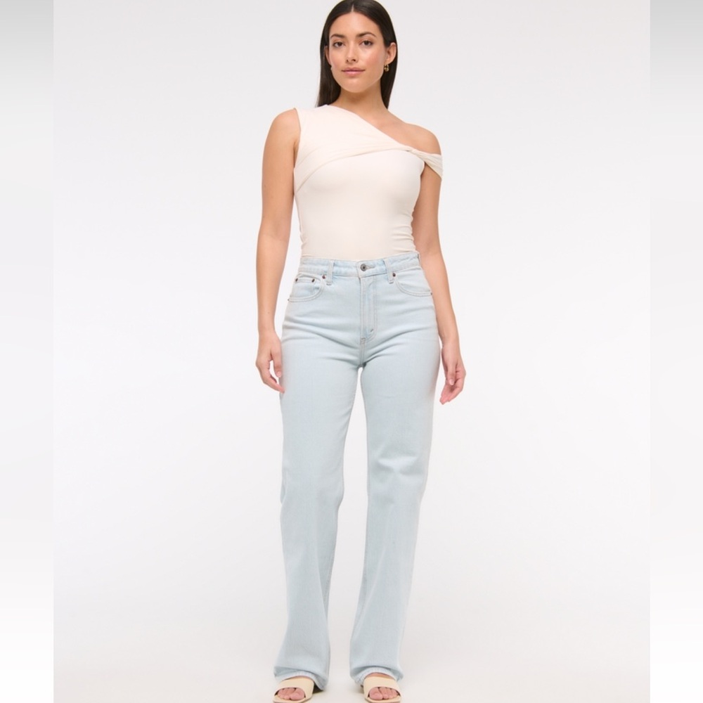 Abercrombie & Fitch Curve Love High Rise 90s Relaxed Jean - 27 Long - Light Wash - Picture 2 of 10